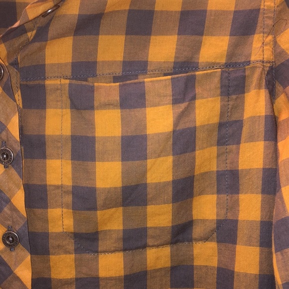 Roots Half buttoned checkered shirt - Picture 6 of 9